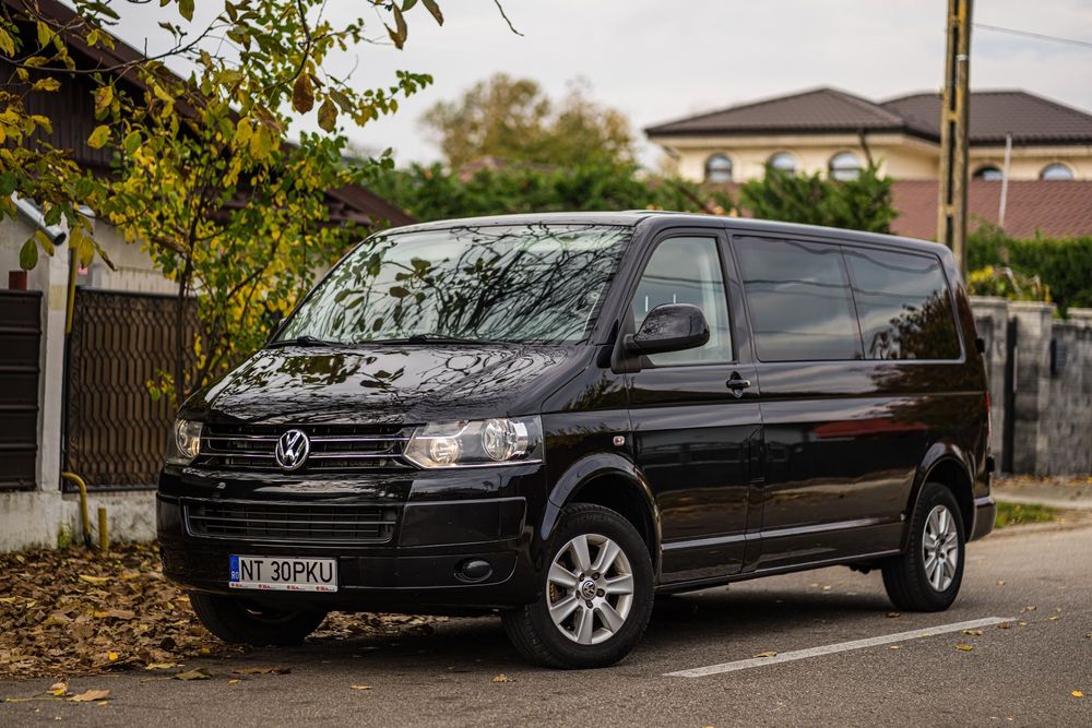 Volkswagen Caravelle VW T5 Caravelle 9 Locuri 140 CP 4Motion