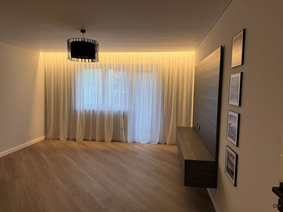 Apartament 2 camere decomandat 79 mp Et 1 la Vila Strand de inchiriat
