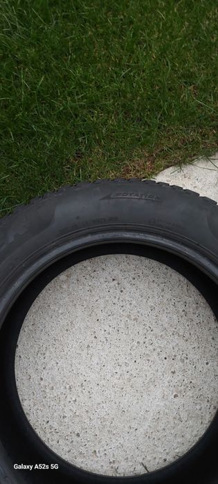 Anvelope iarna 215 60 r17