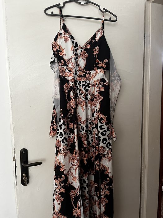 Продават се само веднъж са носени  който желае да пише налично жела