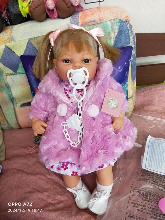 Продам куклу Испания новая с паспортом.