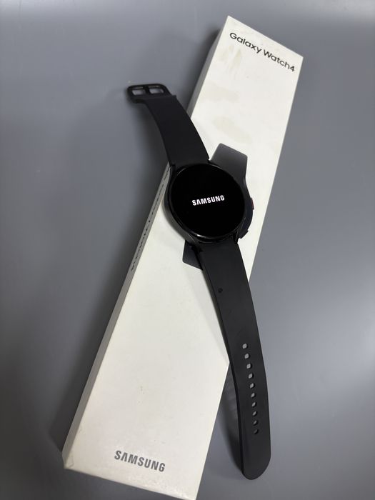 Samsung galaxy watch 4 ( г. Семей ул.Глинки 51/2 )ЛОТ-784501
