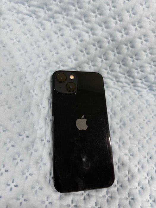 Продам айфон 13 на 128 гб