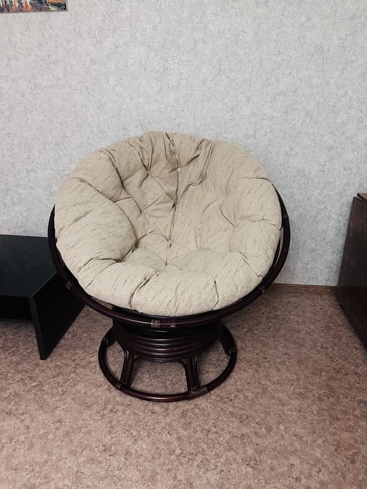 Продам кресло качалку