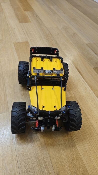 Lego technic 42160