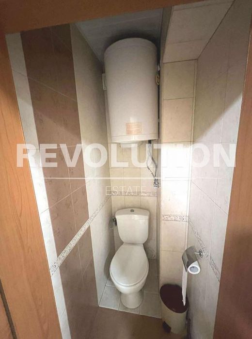 Дава се под наем Двустаен апартамент в Варна, Левски - 62 кв.м за 475 € - Снимка #4