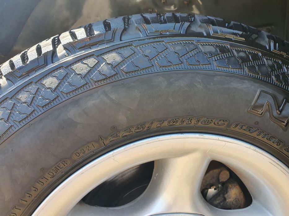 225/70 R 15 гуми с джанти