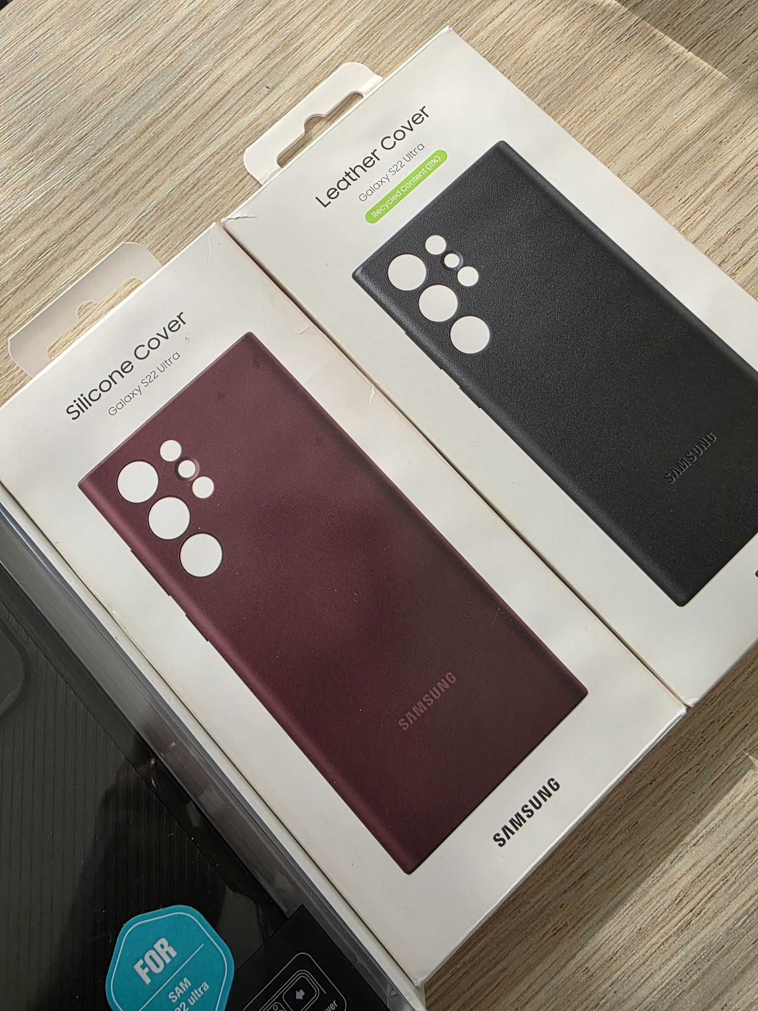 Telefon ieftin Samsung S22 Ultra Burgundy cu 3 huse la cutie