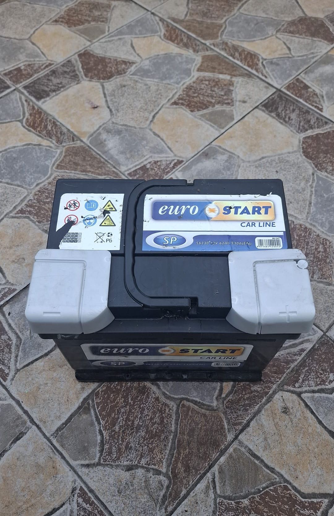 Bateria auto pefect funcțională