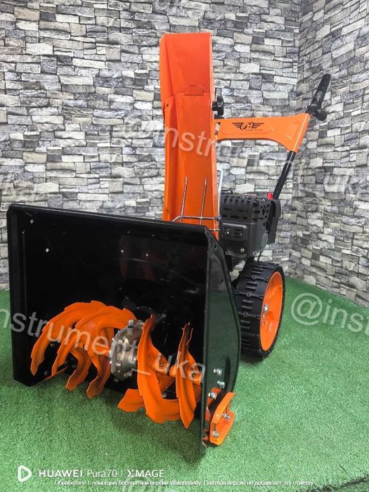 Снегоочиститель Total Tools снегоуборщик бензиновый