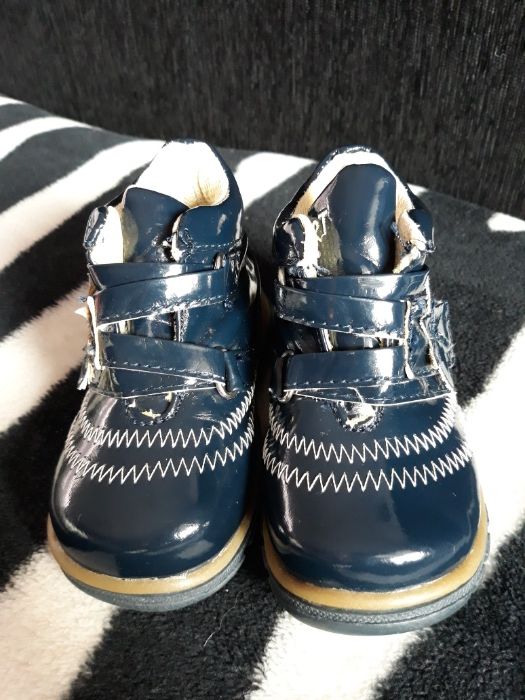 Боти за малки крачета, 13 ст. стелка