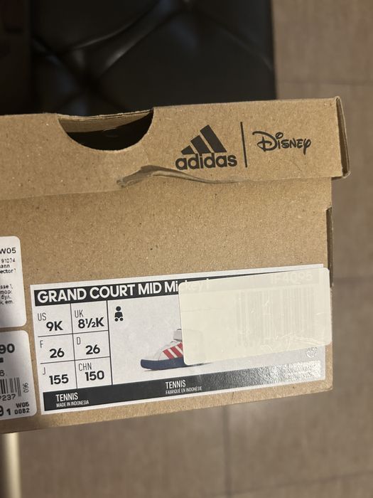 Vand sneakers adidas