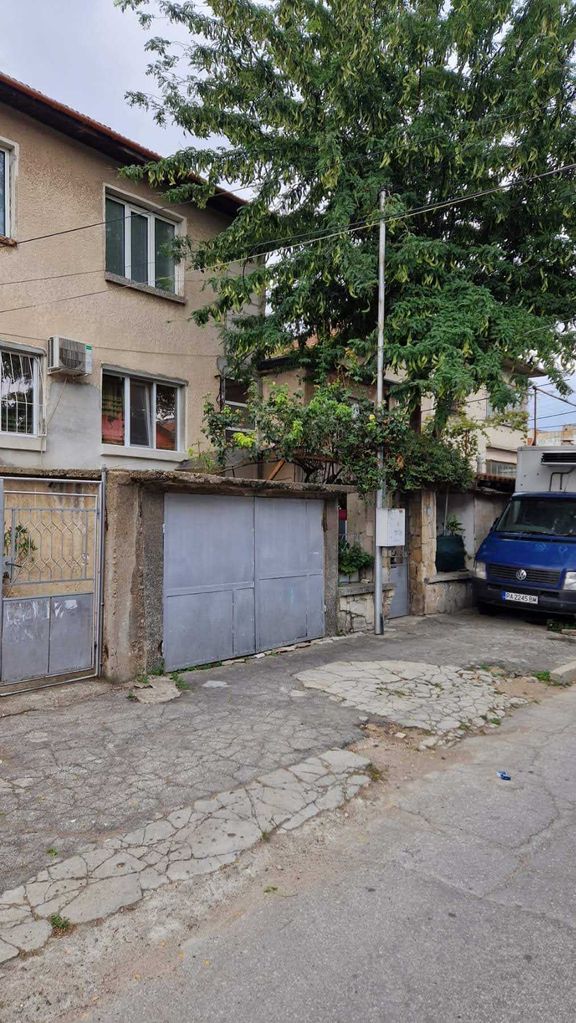 Продава се Етаж от къща в Пазарджик, Изток - 200 кв.м за 400 €/кв.м - Снимка #19