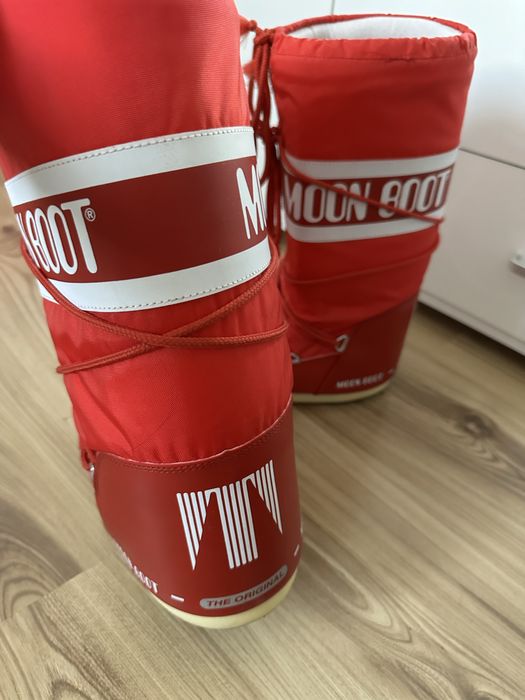 Апрески Moon boot