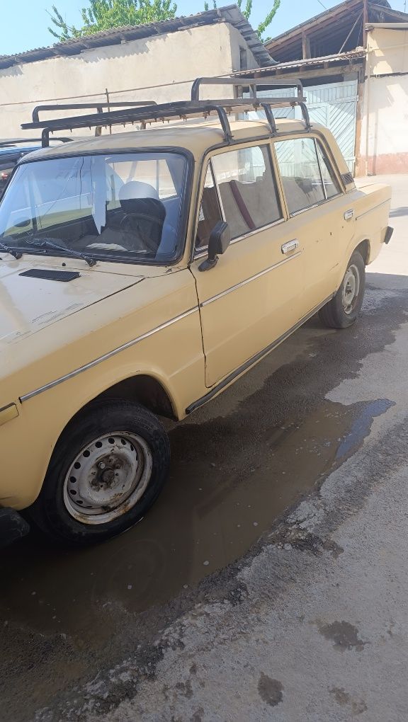 Jiguli vaz 2106 sotladi