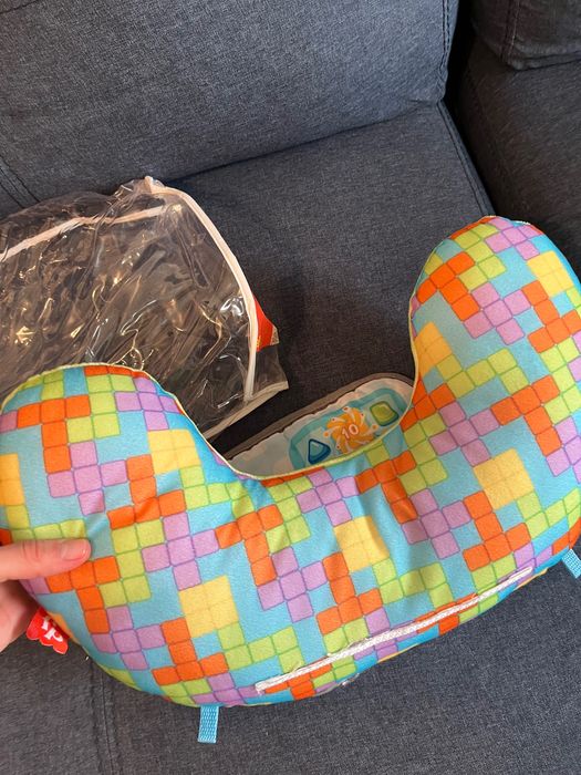 Подпори за бебе и възглавничка за коремче