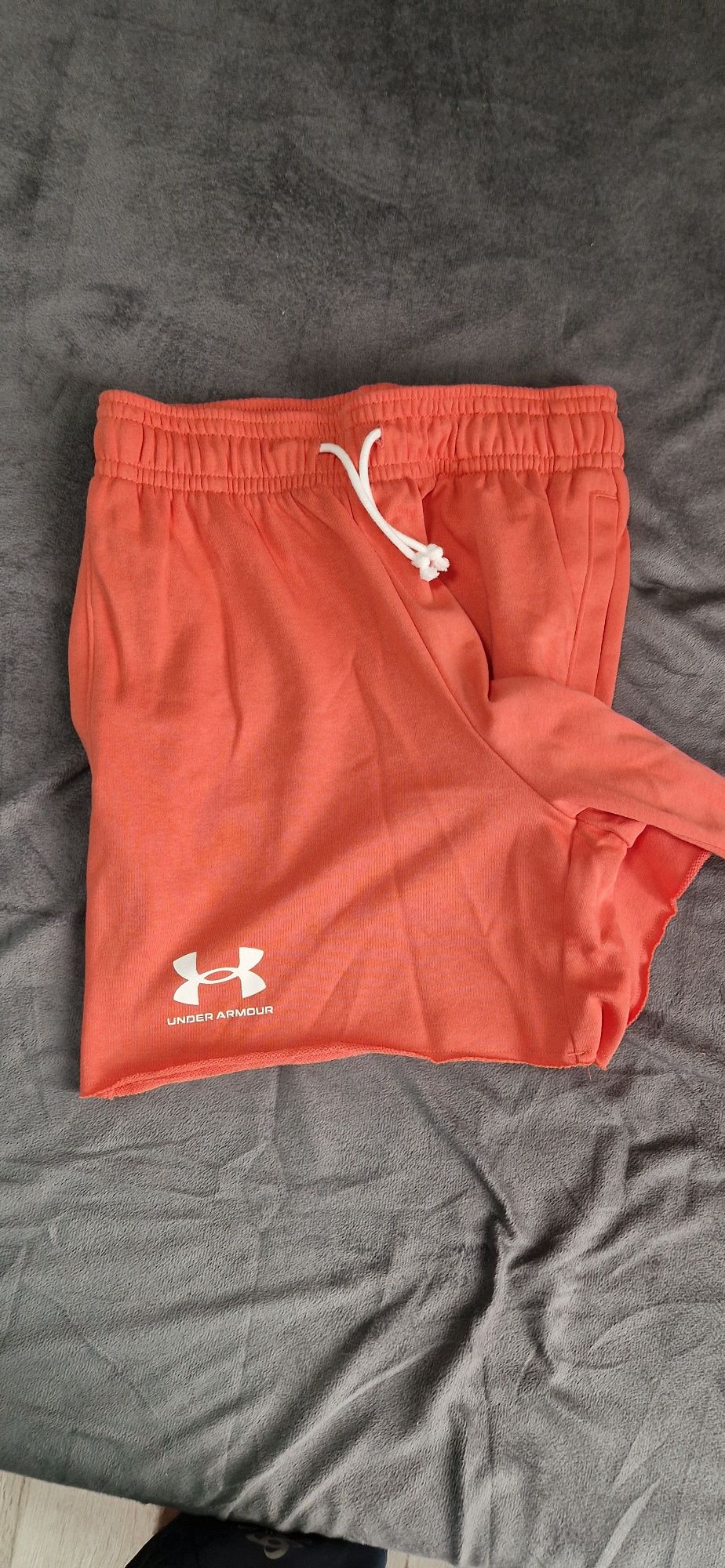 Къси панталони Under Armour