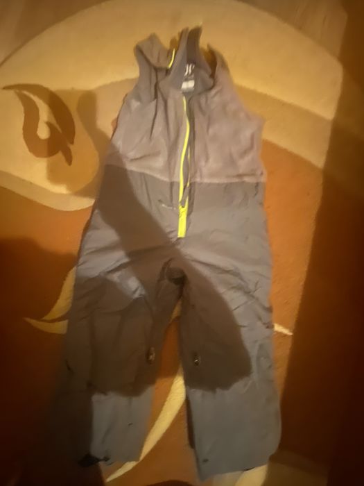 Vand pantaloni noi de iarna marimea 91-104