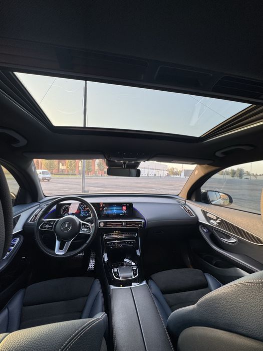 Mercedes-Benz EQC 400 4MATIC AMG 2022