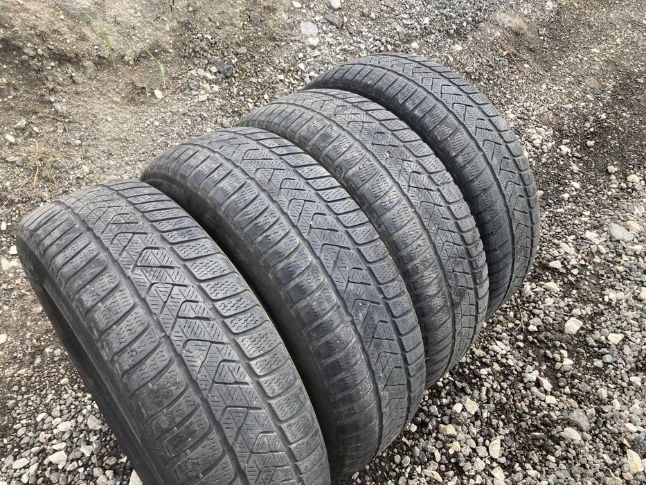 Всесезонни гуми 225 60 18 Pirelli 4броя dot 19