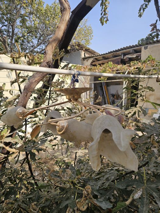 Продоються Люстры в хорошем состоянии