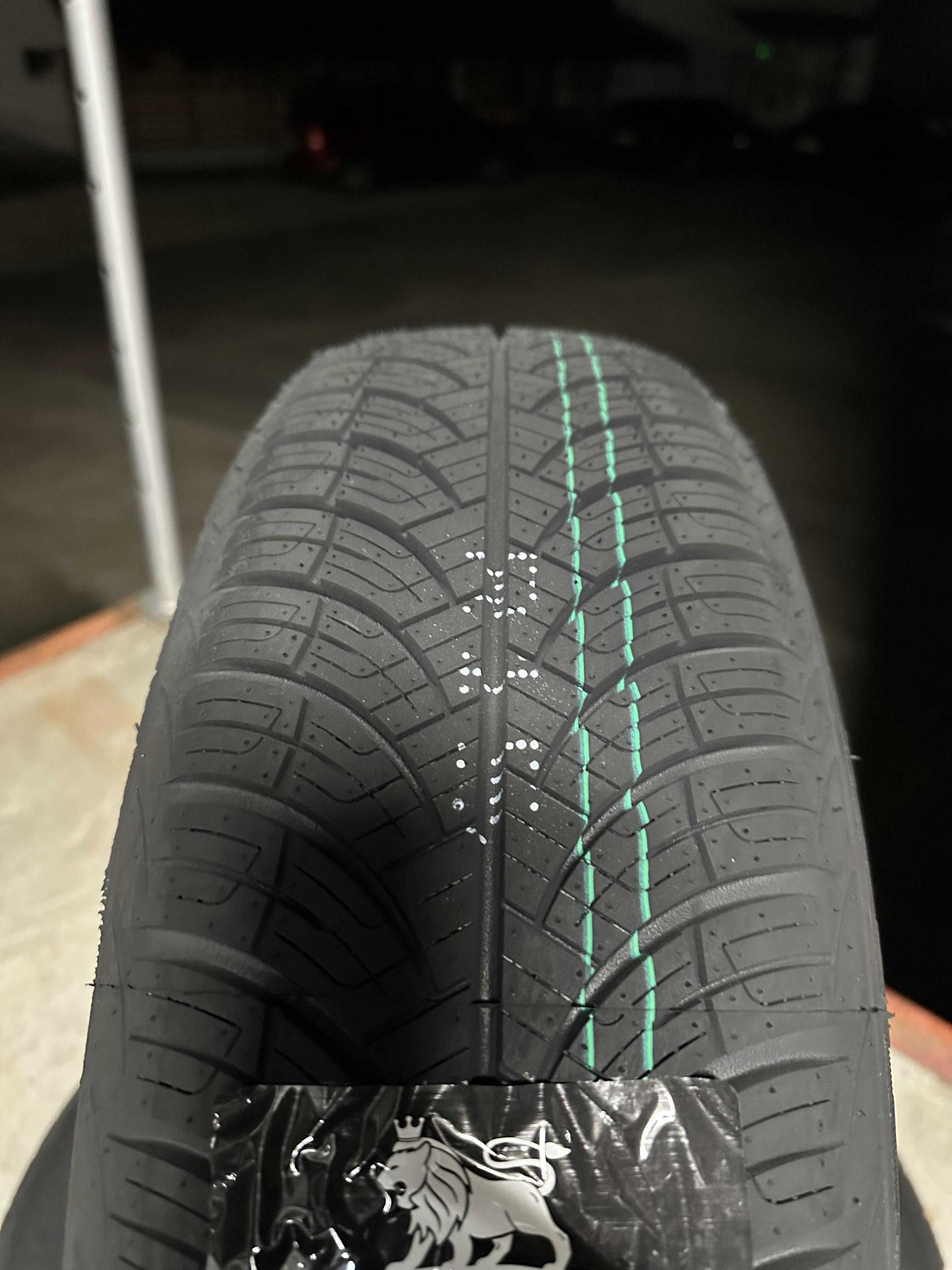 Нови Всесезонни Гуми Arivo Carlorful A/S 175/65R15 84H Нов Dot