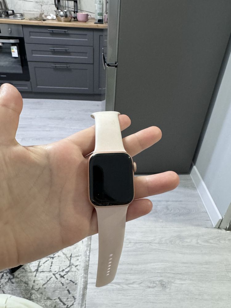 Apple watch 4, 40мм