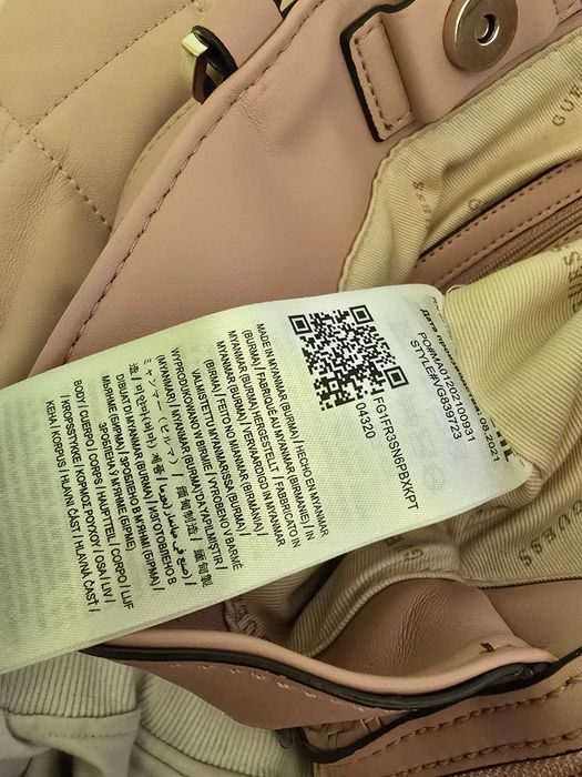 Guess оригинална дамска чанта