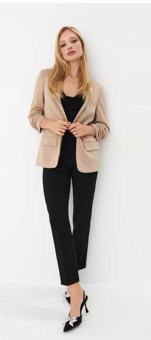 Дамско сако Mohito EUR 40