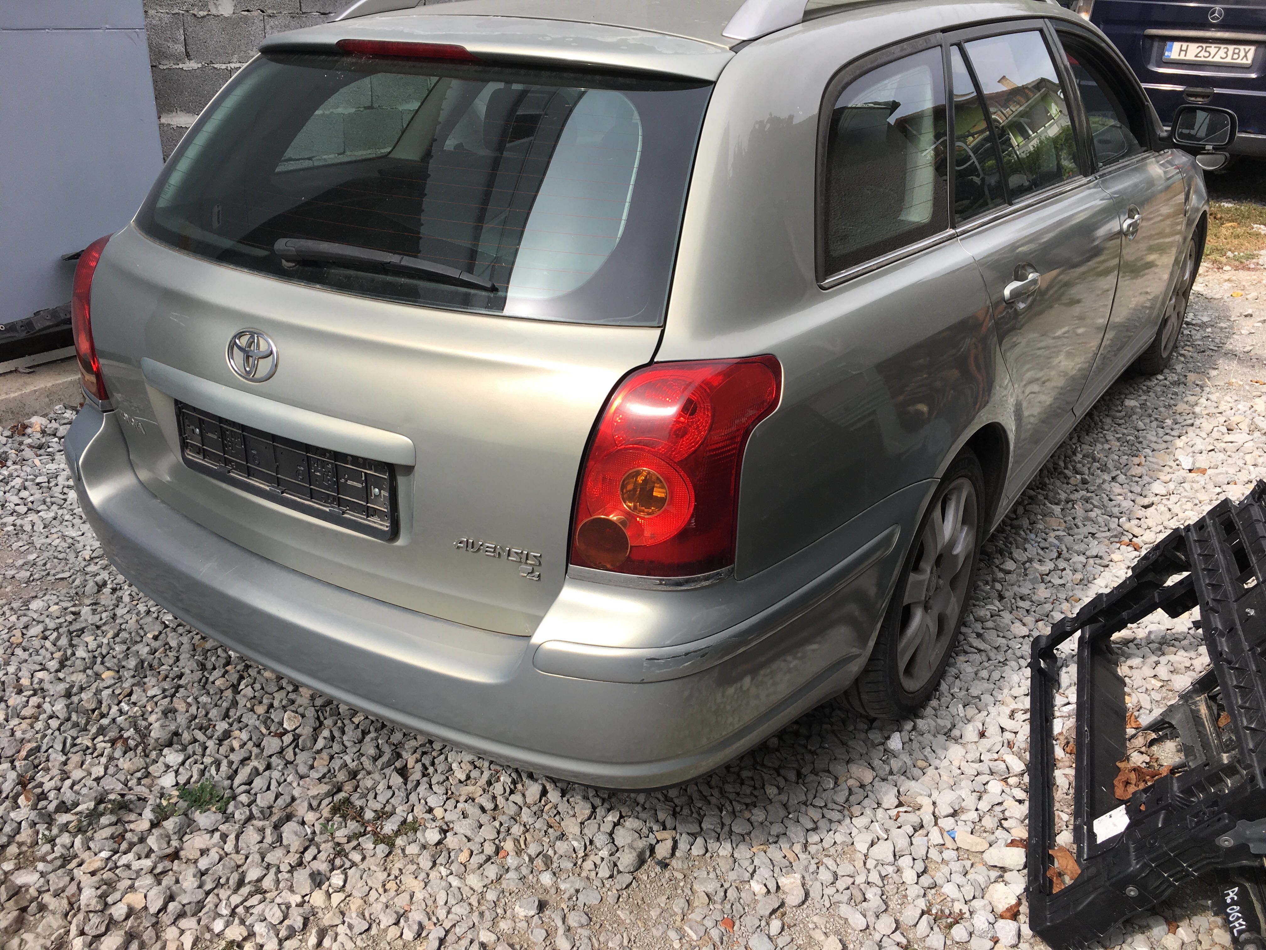 Toyota Avensis 1.8Vvti. На части