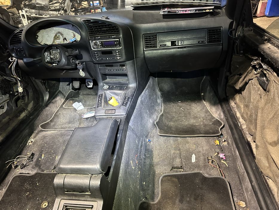 Caroserie e36 cabrio 320i // fiscal pe loc // acte complete