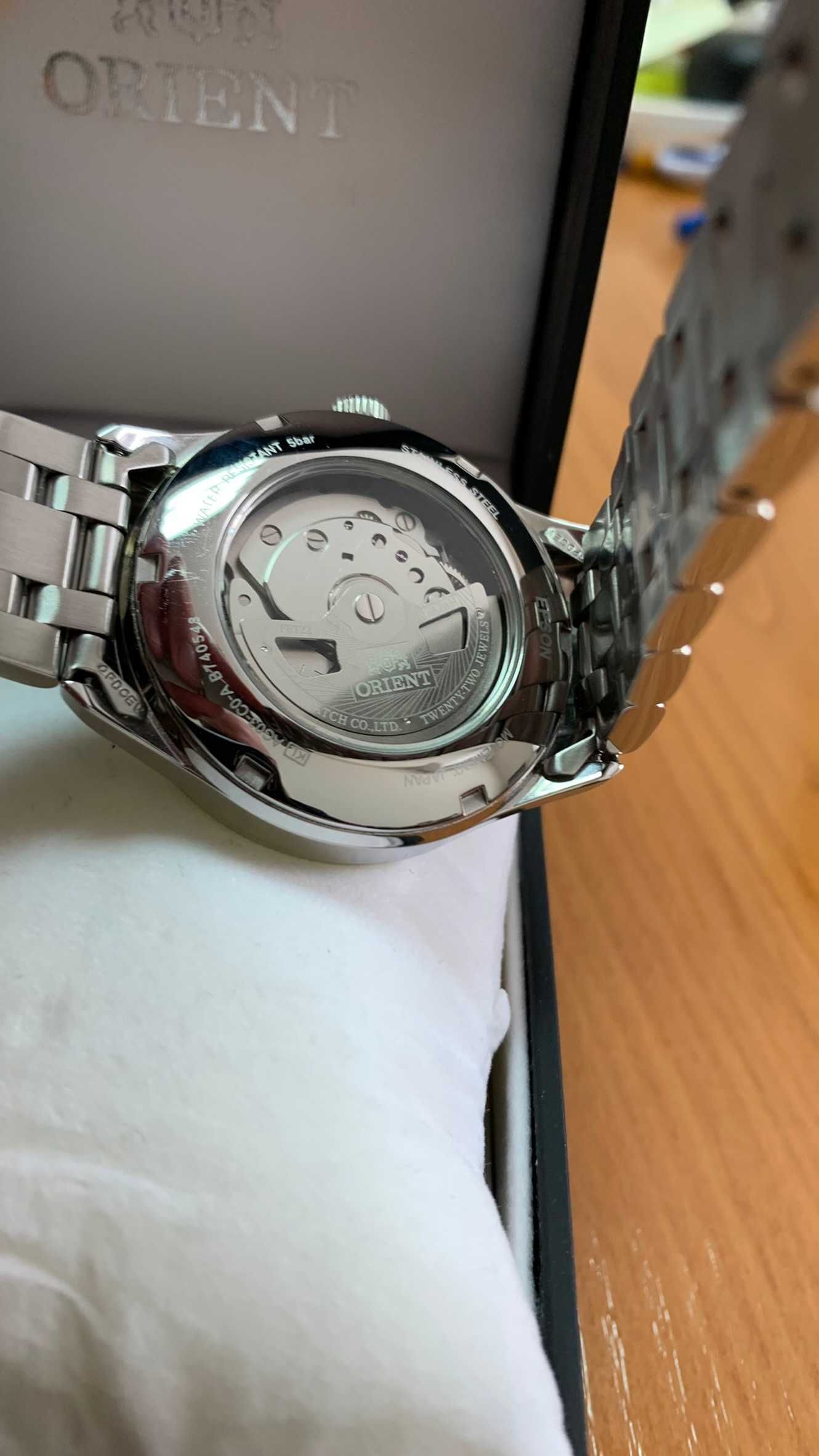 Часовник Orient AG03001W