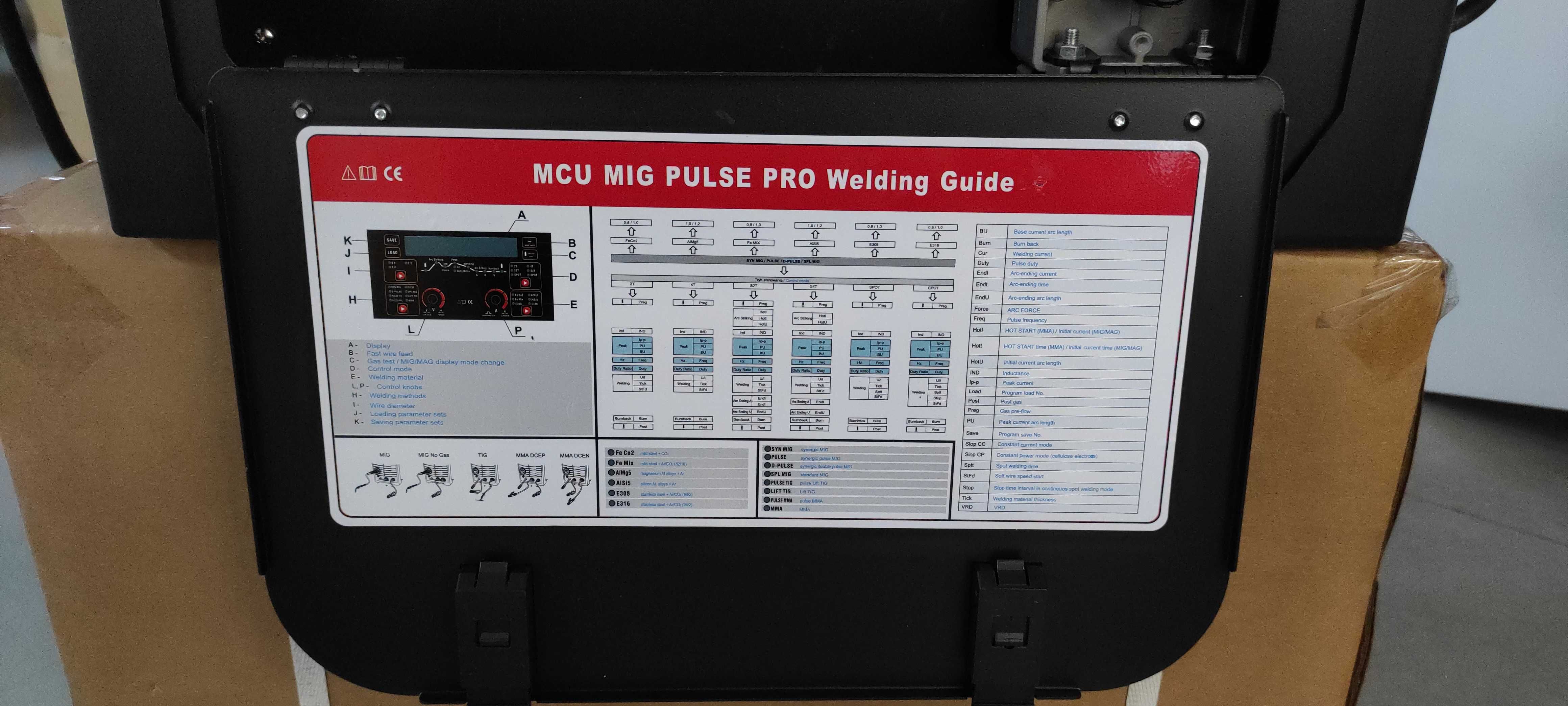 Телоподаващ заваръчен апарат синергичен MIG-200 D Pulse Pro