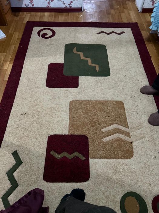 Ковёр красивые и толстый ковер