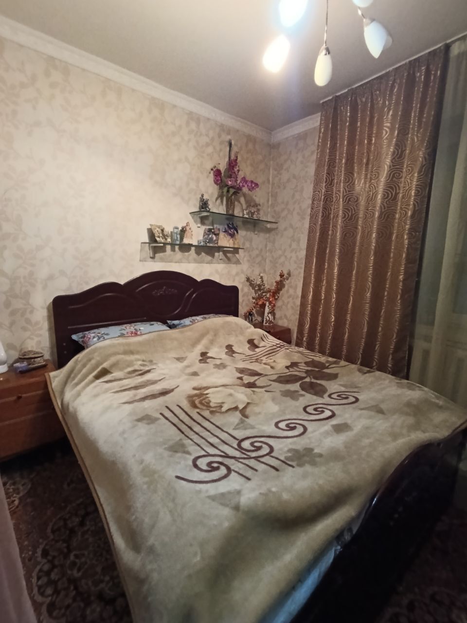 Продаётся 3-х комнатная квартира в Янгихаётском районе Дустлик 2