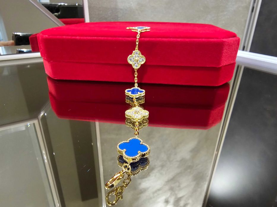 Van Cleef & Arpels VCA Blue Diamonds 5 Motifs Alhambra Дамска Гривна