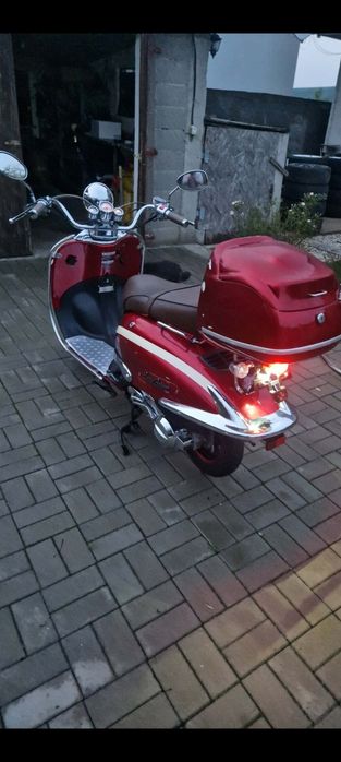 Scuter retro 125 cm an 2019