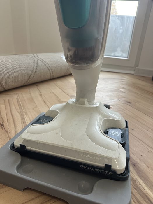 Прахосмукачкя Rowenta Clean and Steam revolution