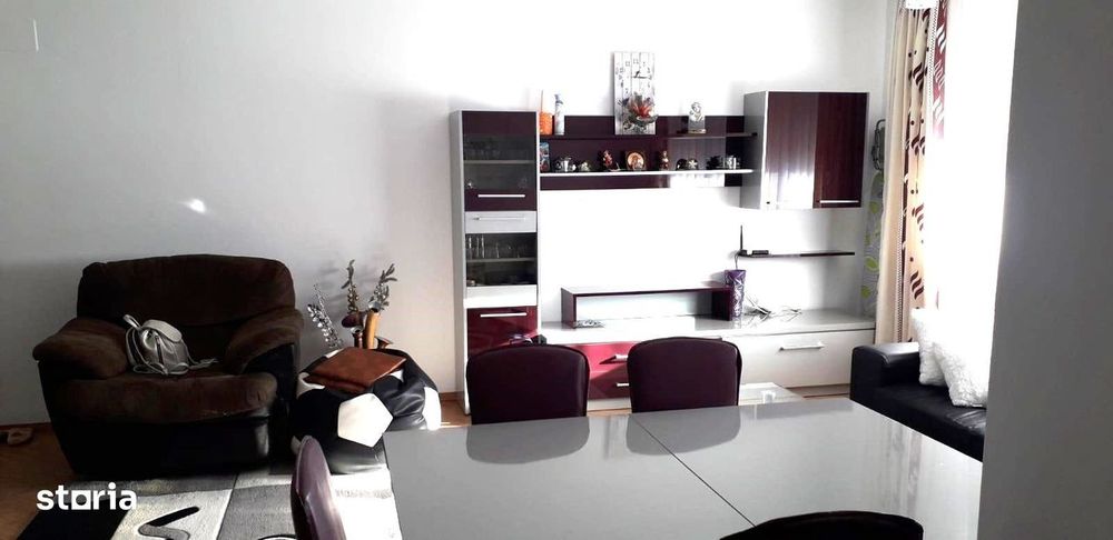 Apartament 3 camere Tractorul