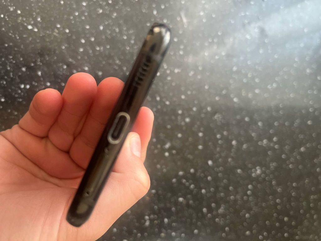 Telefon S21 plus