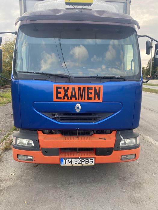 Camion Renault Midlum 12 tone scoala