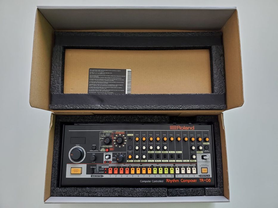 Drum Machine Roland Boutique TR-08 (808)