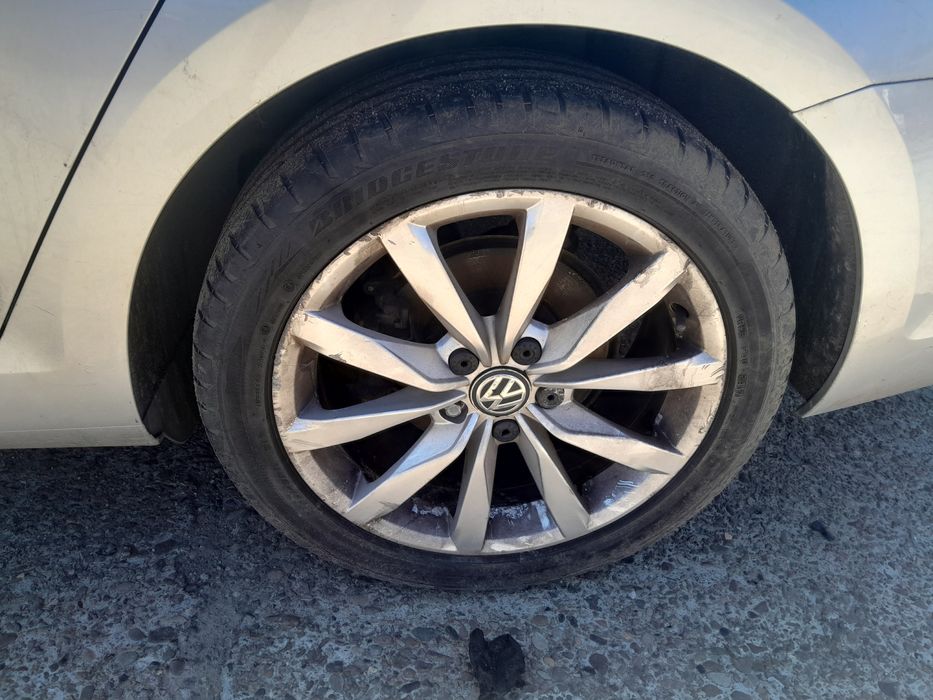 janta aliaj la bucata volkswagen golf 7 2015