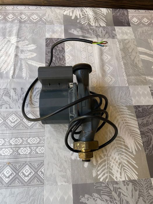 Pompă centrală  WILO typ RS25/60R