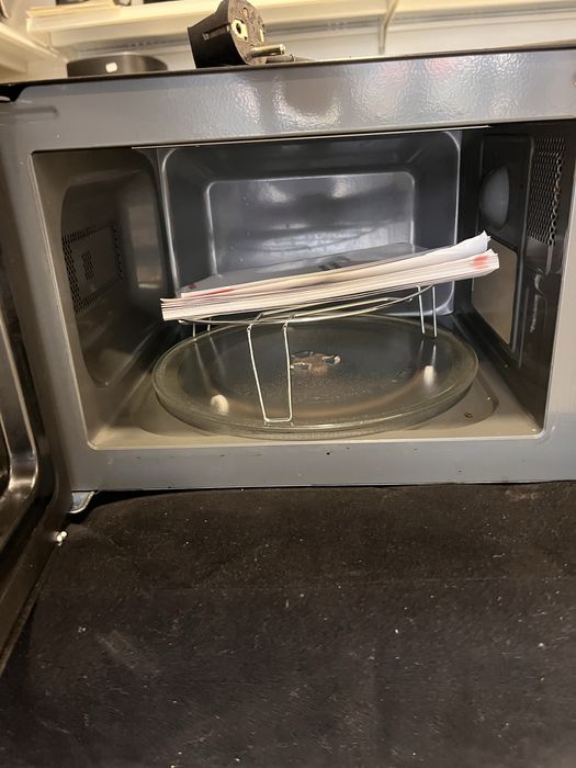 Cuptor cu microunde Toshiba