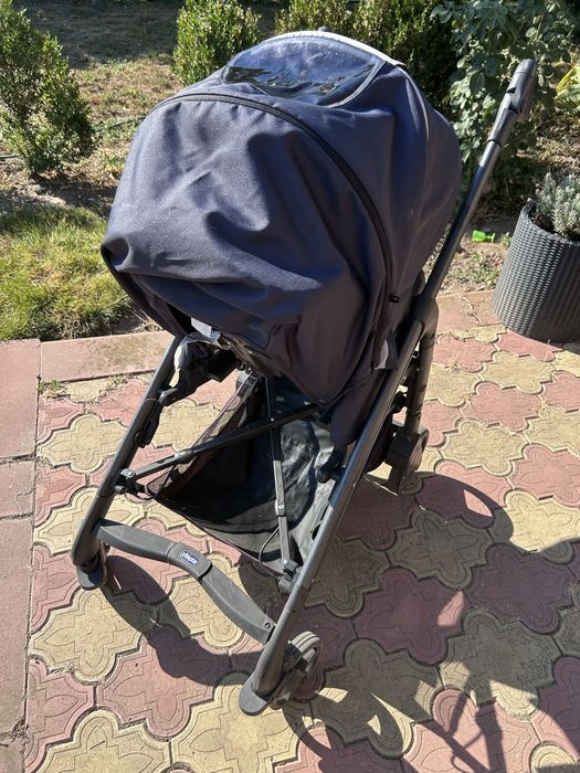 Carucior bebelus Chicco TrioLove