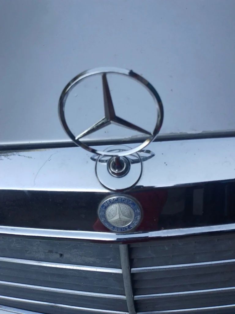 Продам прицел mercedes benz эмблема значок оригинал  на w124
