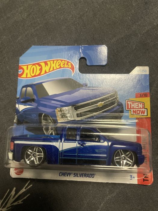 Hot wheels колички