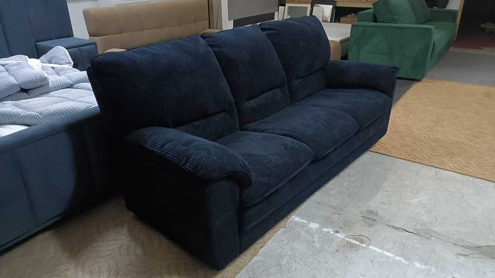 Vand canapea extensibila material plusat raiat negru