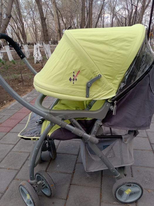 Продам детскую коляску